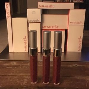 Mirabella Beauty Makeup - Mirabella Beauty Color Luxe Gloss- Flare (wine) Mirabella Beauty Makeup - Mirabella Beauty Color Luxe Gloss- Flare (wine)
