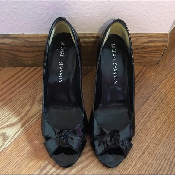 Knotted Patent Heels