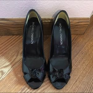 Knotted Patent Heels