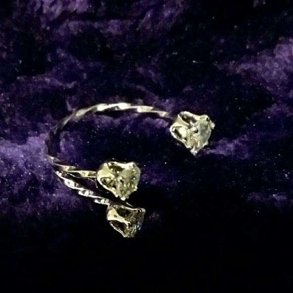 Unique open cuff 3 rhinestone ring - Picture 4 of 4