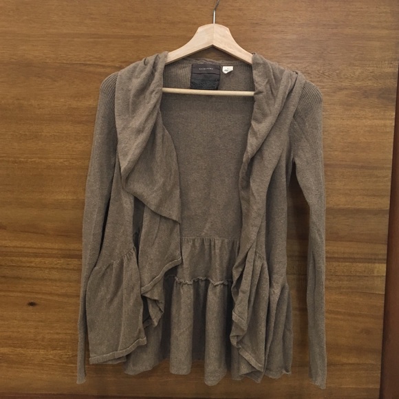 Beige sweater/cardigan (cotton/nylon/cashmere)