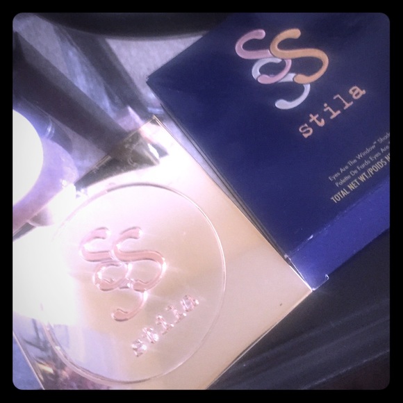 Stila Eyeshadow Palette