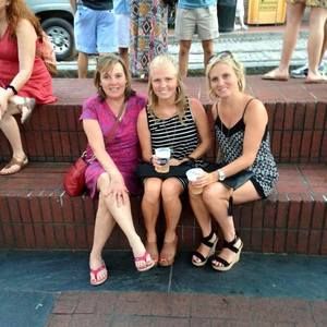 Meet your Posher, Georgia