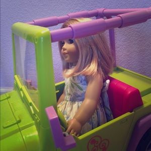 18" doll's <jeep> car.