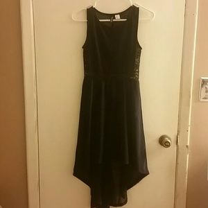 Hi-lo dress