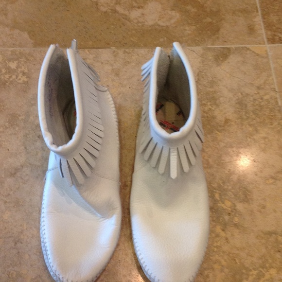 Minnetonka moccasins