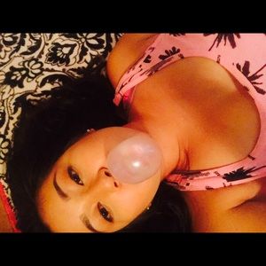 Meet your Posher, Esperanza