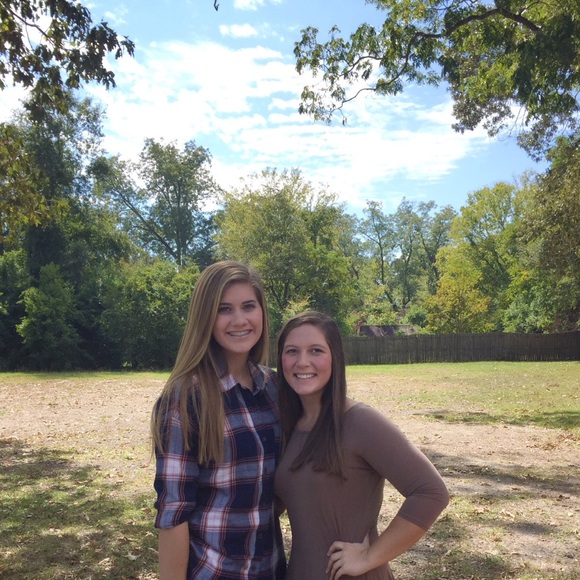 Meet your Posher, Raegin - Picture 1 of 1