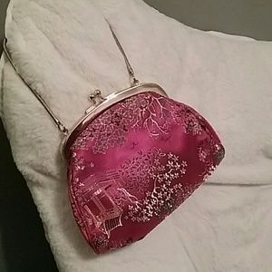 Lord & taylor small clutch