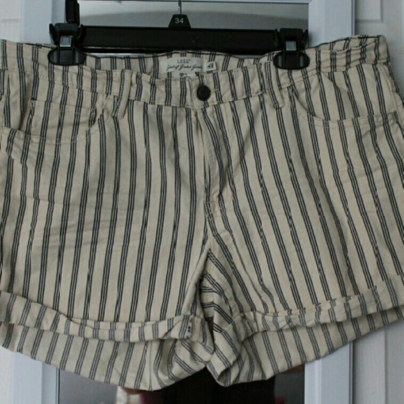 H&M shorts with stripes