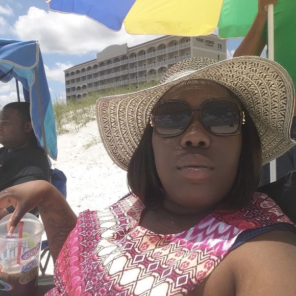 Meet your Posher, Lashawn - Picture 1 of 1