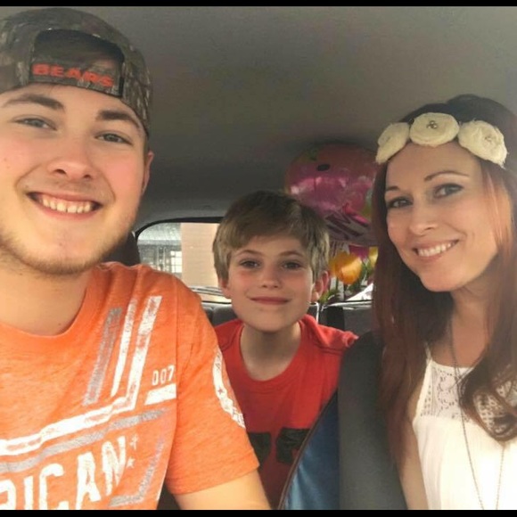 Bookmark me by liking this listing! 💕 - Picture 2 of 4