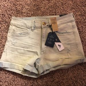 AE Distressed Shortie