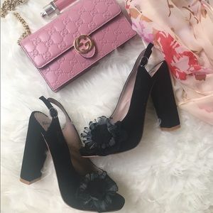 Killah Block Heel Pumps with Flower Accent