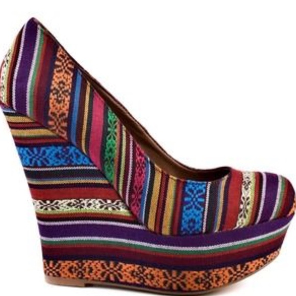 Steve Madden Wedges
