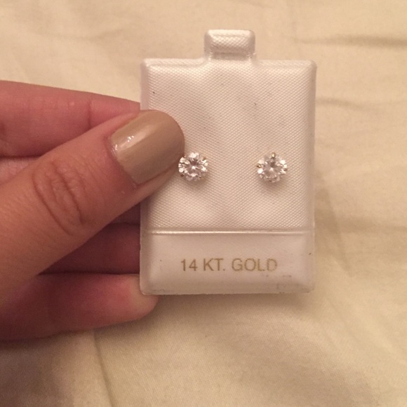 Authentic 14KT gold cz stud earrings