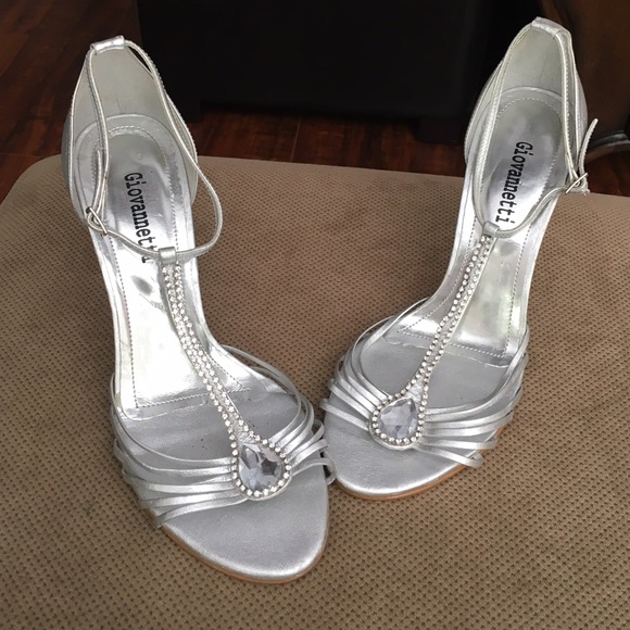 Giovannetti Shoes - Giovannetti Silver T-strap heels