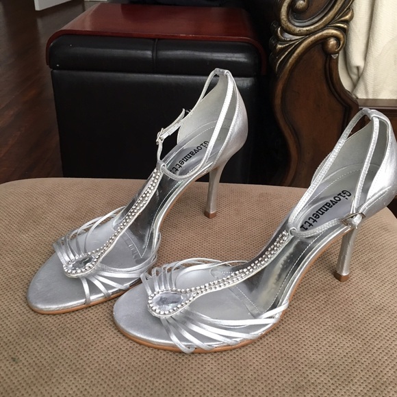 Giovannetti Silver T-strap heels - Picture 3 of 3