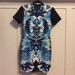 LF Statement Dress