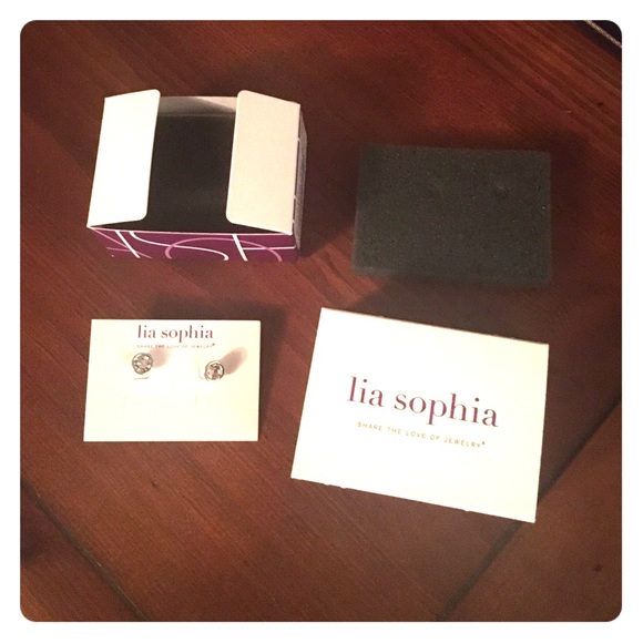 Lia Sophia earrings
