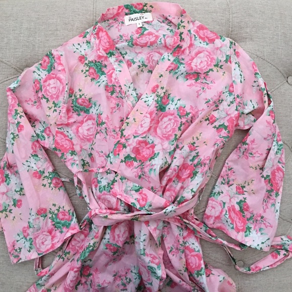 The Paisley Box Other - 🌸🌷The Paisley Box Floral Robe