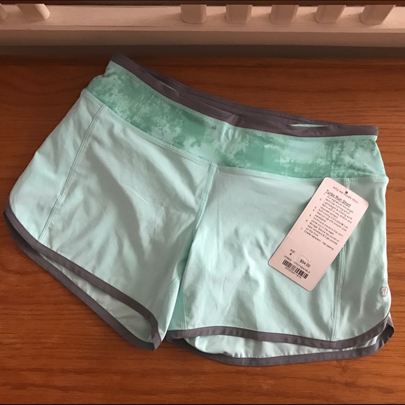 NWT Lululemon Turbo Run Short, size 4