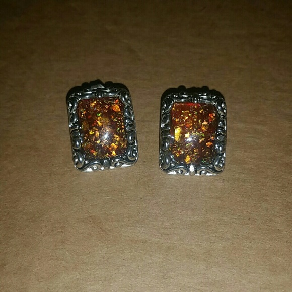 Earrings.