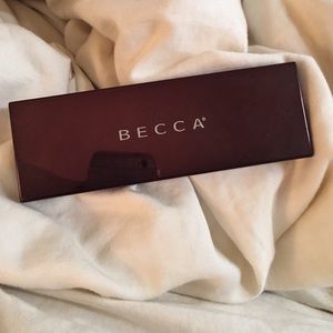 Becca ombré rogue eye palette 🍂🍁