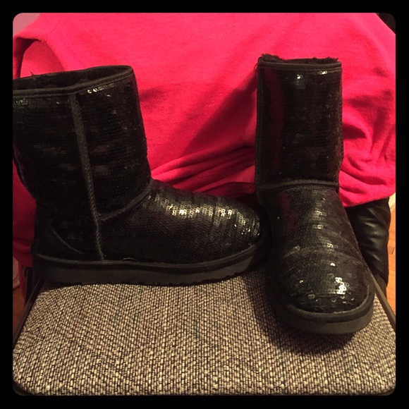 Black sparkly uggs