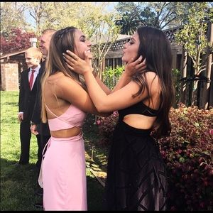 SELLING ONLY ITEMS POSTED AFTER THIS💫💫💫