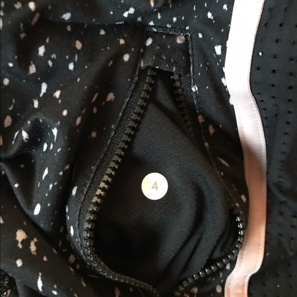 Pending sale! Lululemon Keep on Track Pants Size 4 - Picture 3 of 4