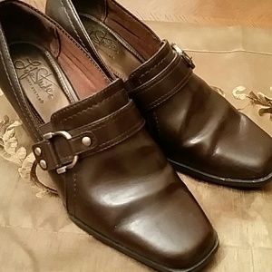 Life Stride Brown Shoes with Buckle Detail, 7.5M