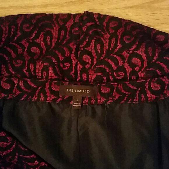 NWOT Limited Red Lace Skirt - Picture 3 of 3
