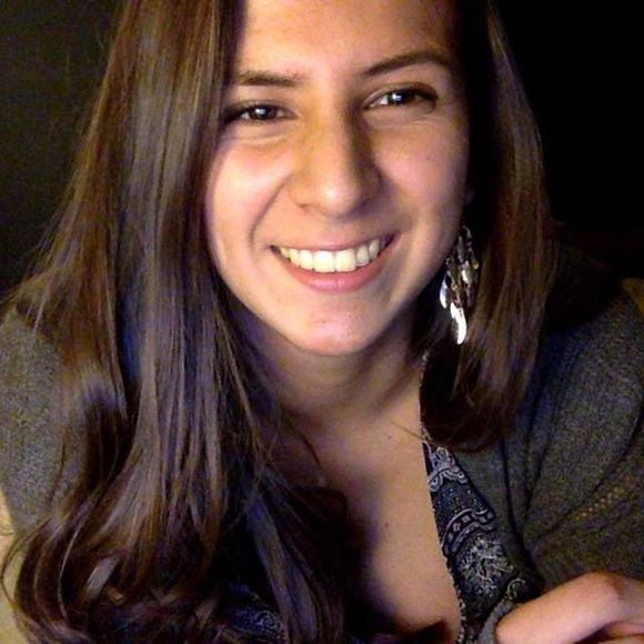 Meet your Posher, Laura - Picture 1 of 1