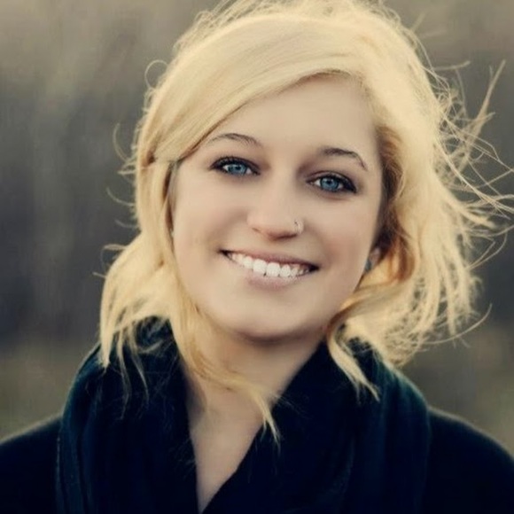 Meet your Posher, Rebecca - Picture 1 of 1
