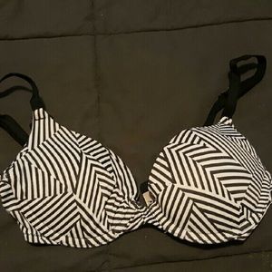 PINK wear everywhere push up