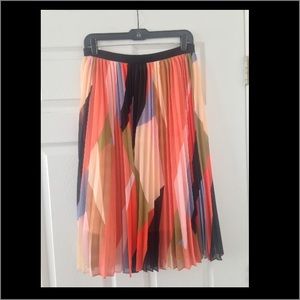 Beautiful multi color printed skirt