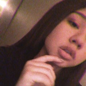 Meet your Posher, Michaella