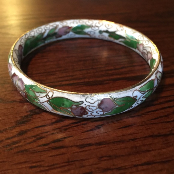 Floral Bracelet - Picture 1 of 2