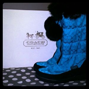 Flash sale💙💙Autenthic coach boots size 7.5