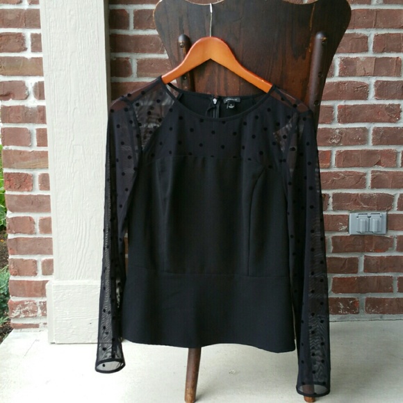 Stunning Ann Taylor Top