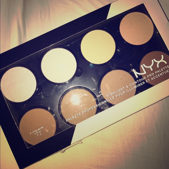 NYX Highlight and Contour Pro Palette