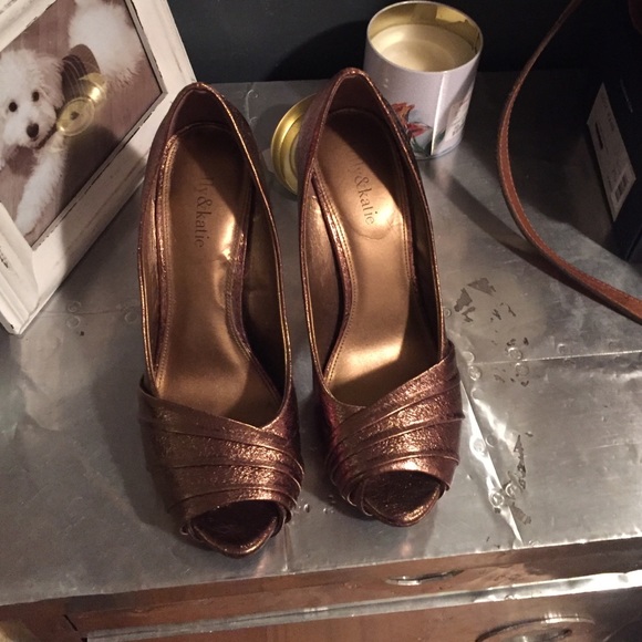 Gold platform heels
