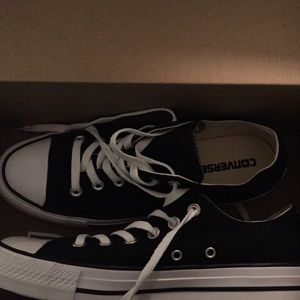 Black Converse Size 9