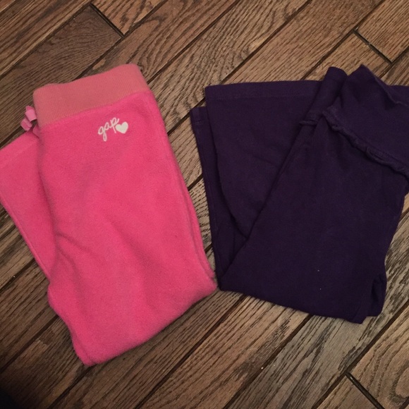 2 pairs of sweats! 2t
