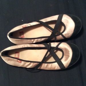 BC Footwear Flats