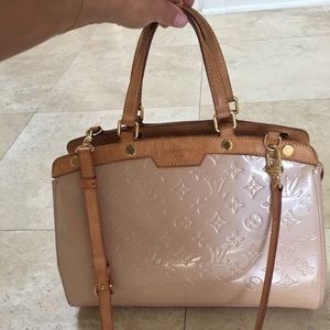 Authentic Louis Vuitton Vernis Brea MM handbag