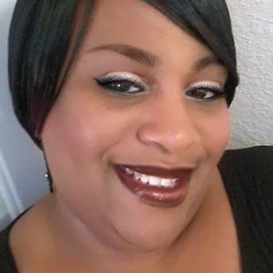 Meet your Posher, Cynthia