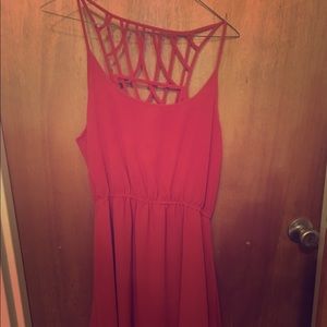 Flowy red dress with back detailing