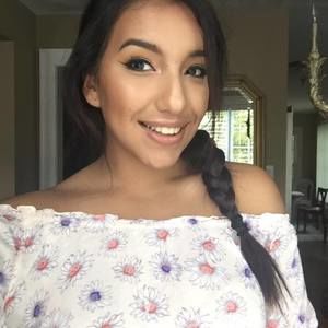 Meet your Posher, Ariana